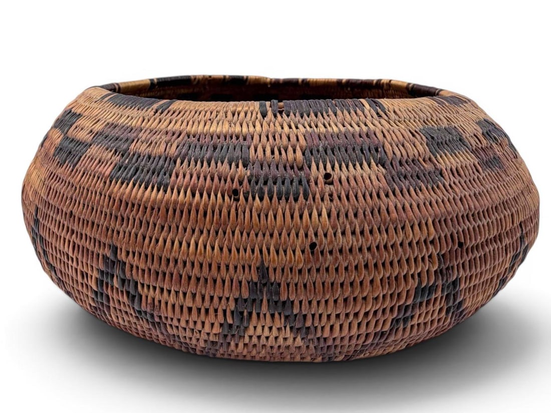 Antique Native American Basket - 6