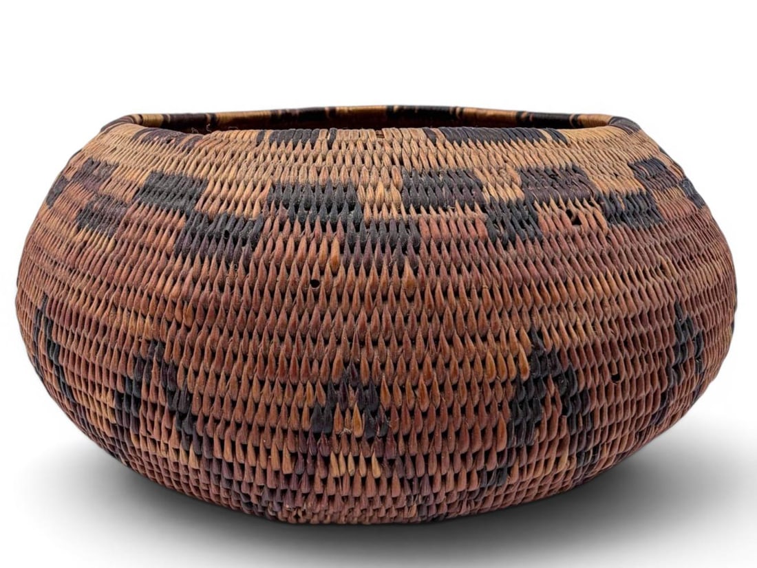 Antique Native American Basket - 8