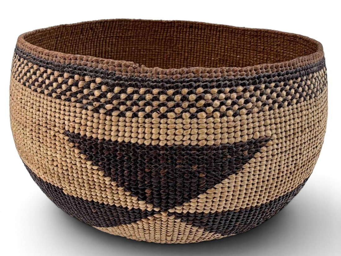 Yurok, Hupa, Karuk Native American Woven Basket (1 of 9)