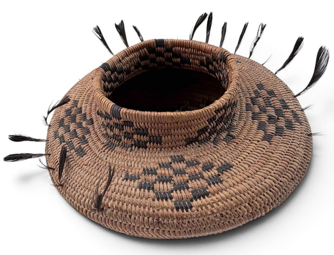 Yokuts Native American Bottleneck Basket With Feather Detail (1 of 10)