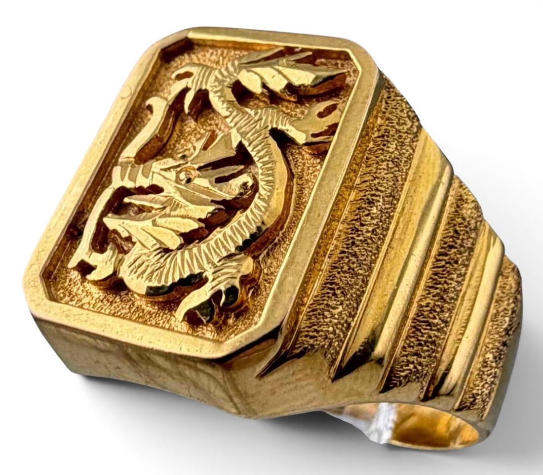 20K Gold Dragon Ring (1 of 3)