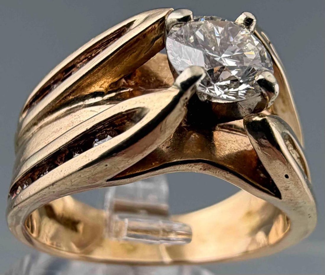 Vintage 14K Diamond Solitaire Ring - 9