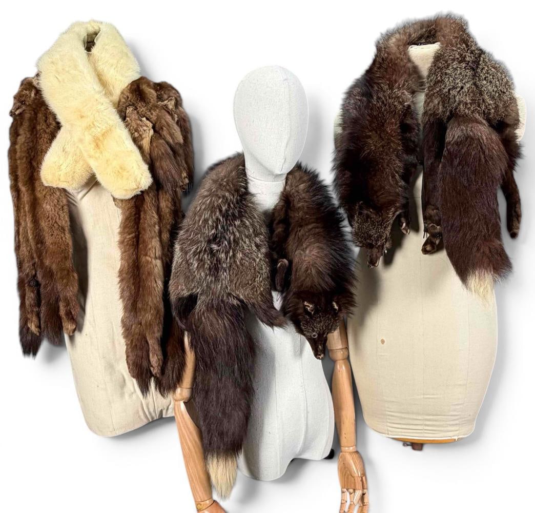 Grouping Of Vintage Fox & Mink Fur Accessories (1 of 19)