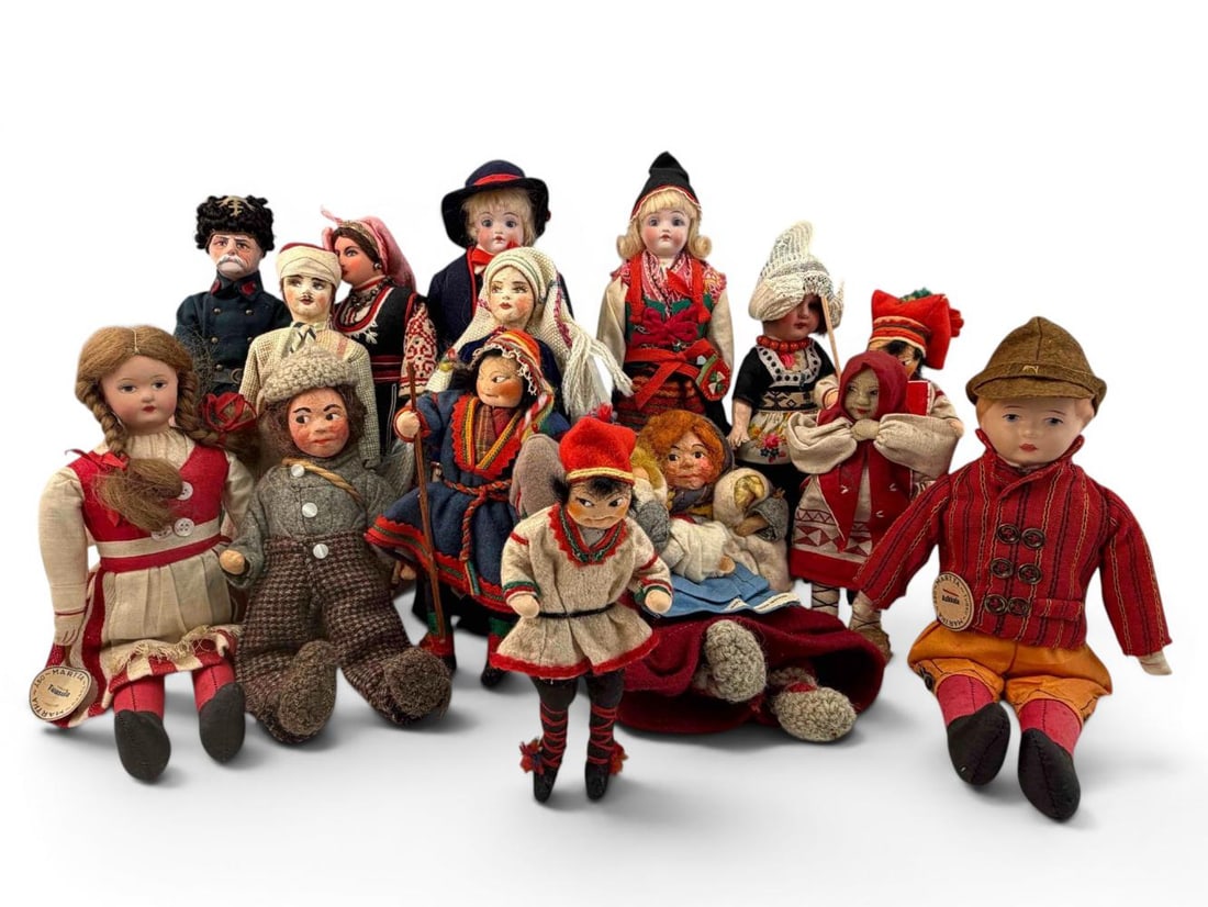 Grouping Of Vintage Kimport Character Dolls (1 of 20)