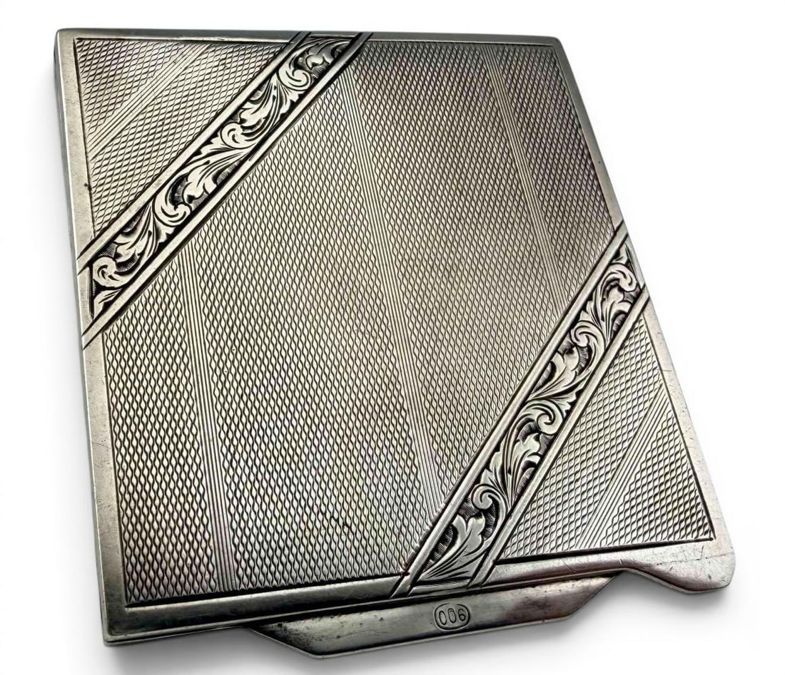 Engraved Art Deco 900 Silver Compact: Engraved Art Deco 900 Silver Compact, 75.9g. Marked "900." Approximately 2.85L x 2.65W in. ALL CREDIT CARDS WILL BE MANUALLY VERIFIED PRIOR TO SHIPMENT.