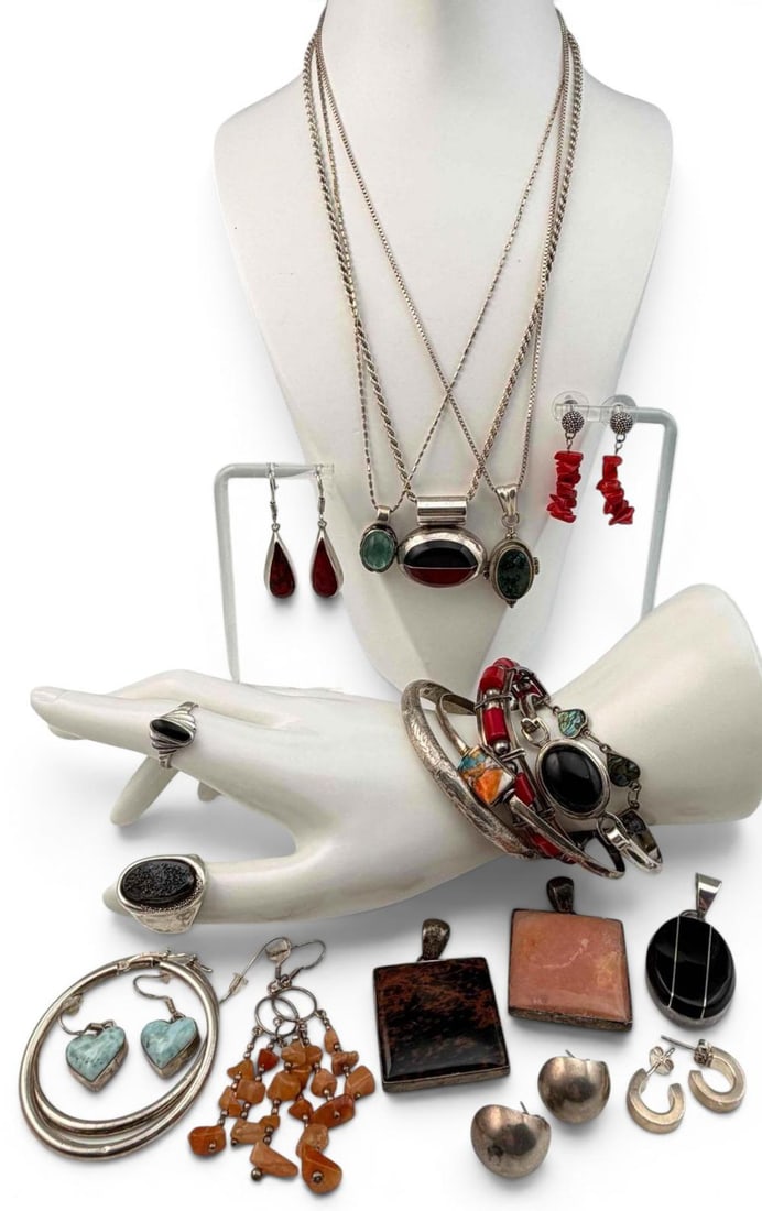 Sterling Silver Jewelry Grouping, Many Vintage Mexican Pieces (1 of 19)