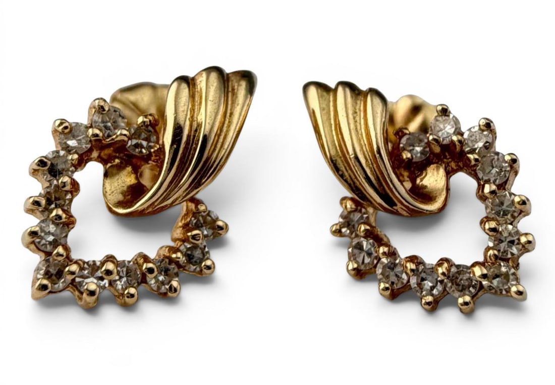 14K Yellow Gold Diamond Heart Earrings: 14K Yellow Gold Diamond Heart Earrings, 2.2g. Marked "14K." Approximately 13.7 x 9.0mm. ALL CREDIT CARDS WILL BE MANUALLY VERIFIED PRIOR TO SHIPMENT.