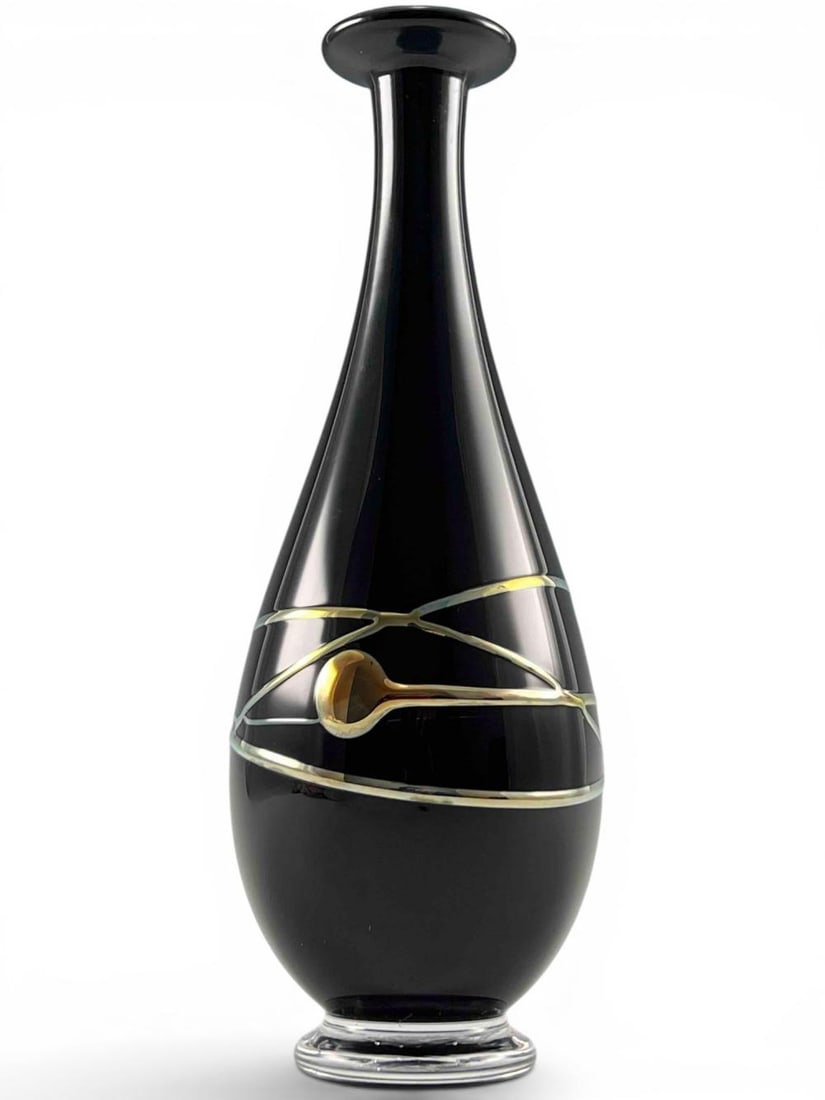 Ulf Johansson Sjohyttan Amethyst Art Glass Vase: Ulf Johansson Sjohyttan Amethyst Art Glass Vase. Signed "Sjohyttan Ulf Johansson Sweden." Approximately 10.25H x 3.5W in. Provenance: From the private collection of Joel Rothschild.