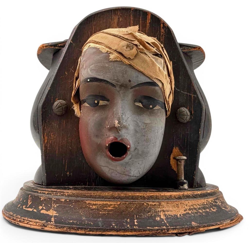 1920s Kindal & Graham "Fatima" Cigarette Dispenser (1 of 17)