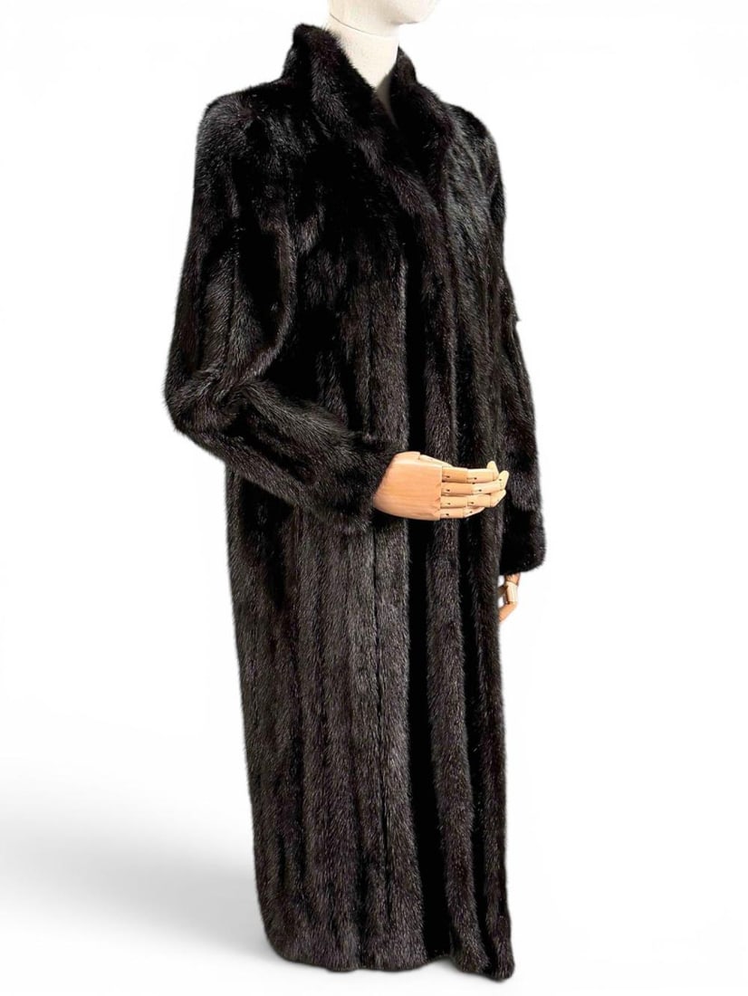 Black Mink Fur Coat (1 of 11)