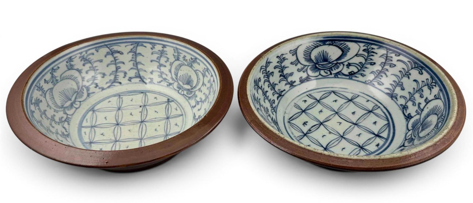 Two Chinese Export Batavia Ware Bowls, Qing Dynasty: Two Chinese Export Batavia Ware Bowls, Qing Dynasty. Approximately 10.87W x 3.5H in.