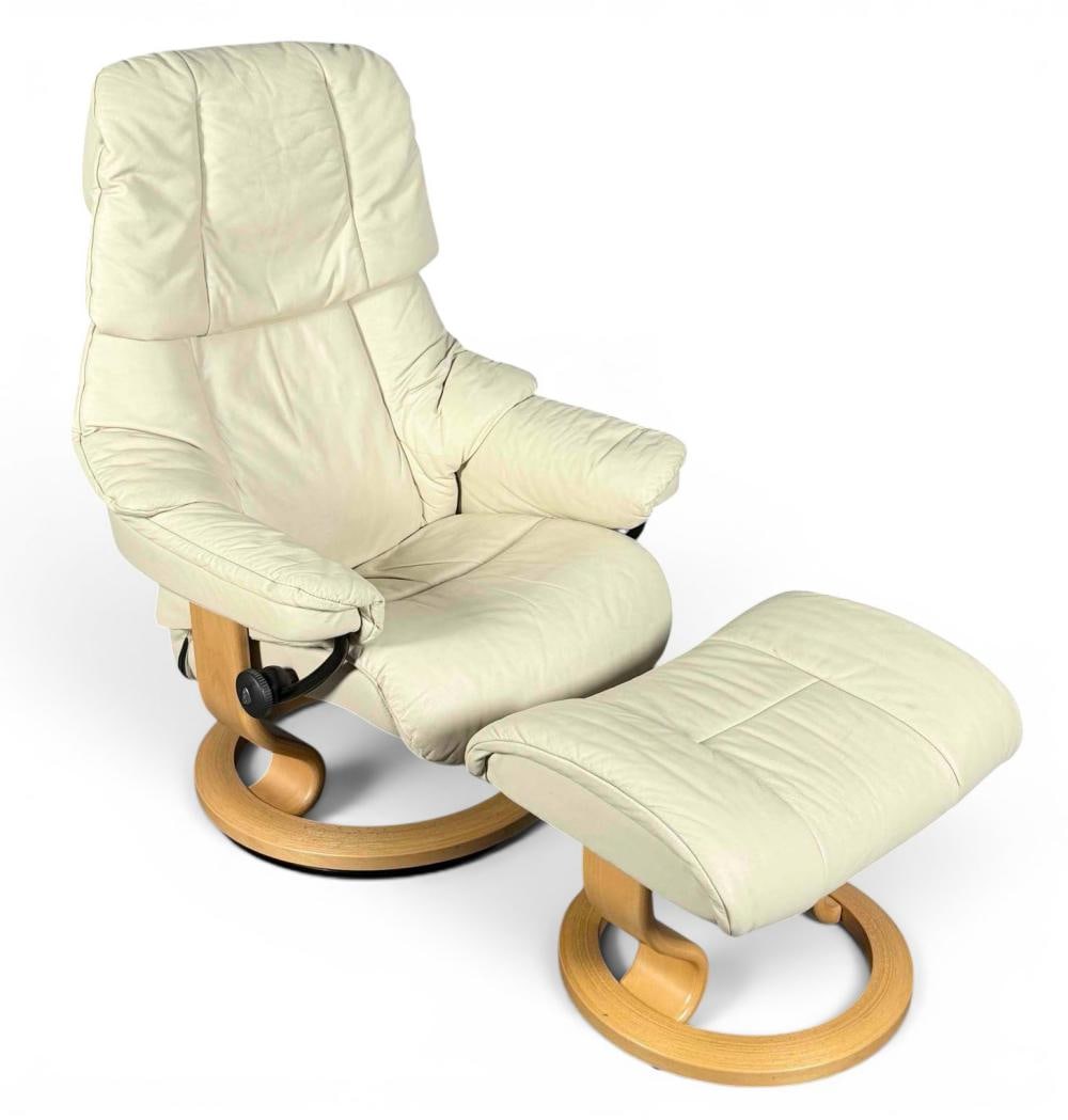 Ekornes Stressless Leather Lounge Chair With Ottoman (1 of 14)