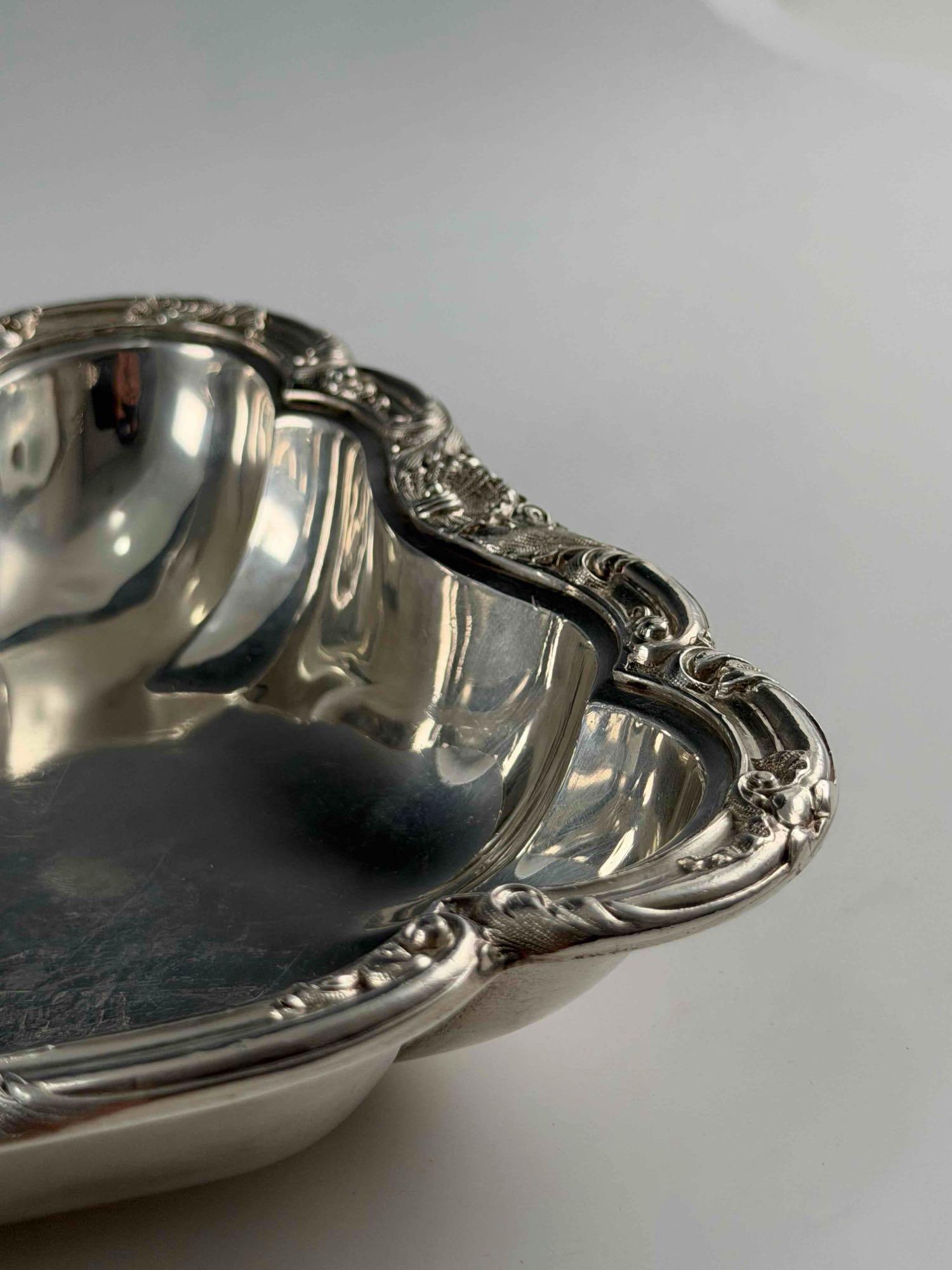 James Fray Irish Sterling Silver Covered Entrée Dish With Porcupine's-Head Finial - 7