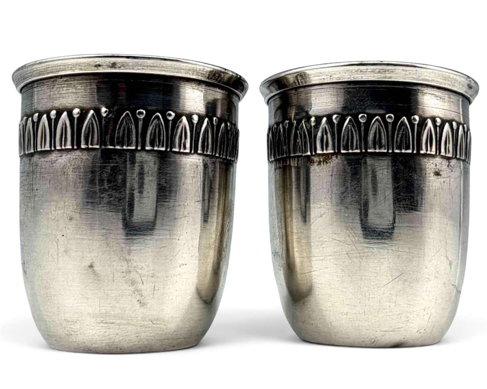 Pair Of French .950 Silver Liqueur Cups: Pair Of French .950 Silver Liqueur Cups, 21.3g. Hallmarked with Minerva head, test as 950 silver. Each approximately 1.5H x 1.37W in. ALL CREDIT CARDS WILL BE MANUALLY VERIFIED PRIOR TO SHIPMENT.