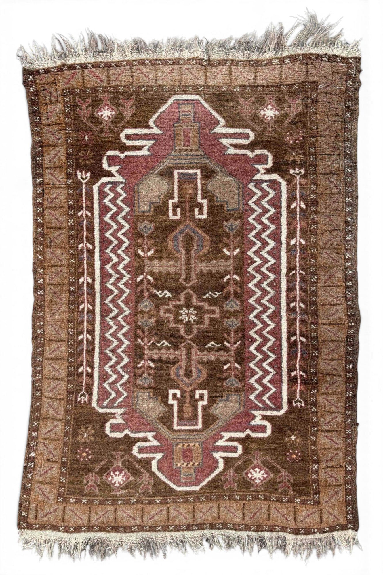 Hand Knotted Turkish Rug: Hand Knotted Turkish Rug. Approximately 3.875L x 2.75W ft. (46.5L x 33.0W in.)
