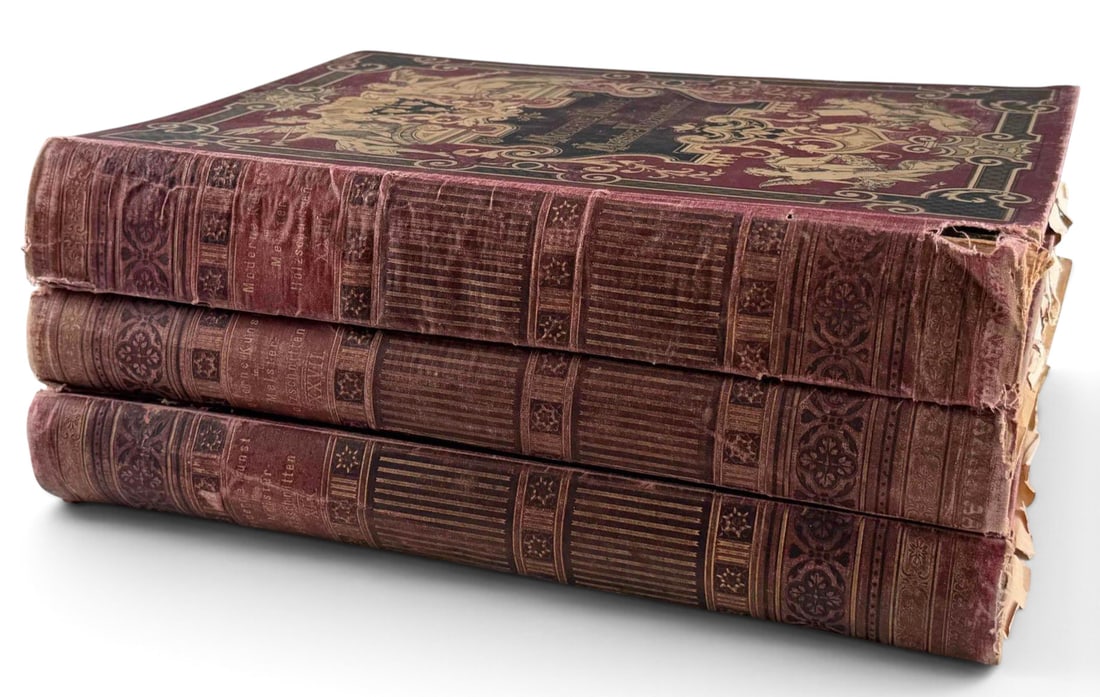 Three Volumes German Art Books, Moderne Kunst In Meister-Holzschnitten: Three Volumes of Moderne Kunst in Meister-Holzschnitten, German, circa 1900-1910. Large-format art books featuring illustrations after paintings and sculptures by prominent artists of the period. Incl