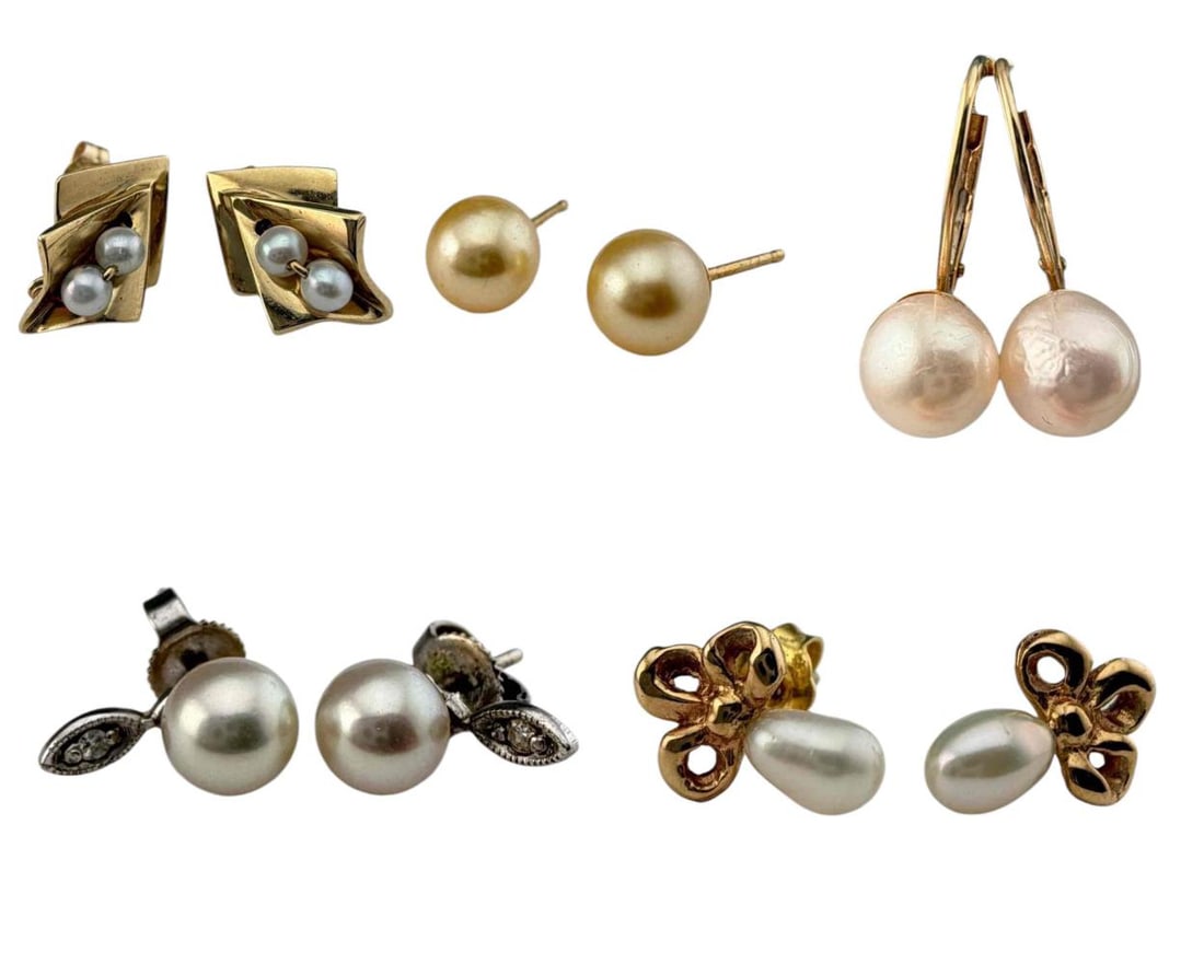 14K Gold Pearl Earrings: 14K Gold Pearl Earrings, 8.1g. Marked or test as 14K. Largest pearls approximately 7.1mm. Triangular geometric earrings approximately 13.8 x 9.6mm. ALL CREDIT CARDS WILL BE MANUALLY VERIFIED PRIOR TO