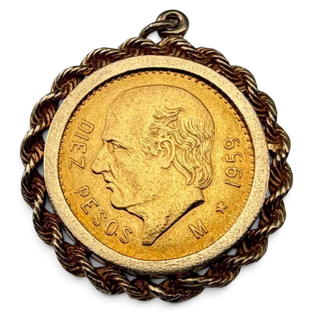 Diez Pesos 1959 Gold Coin, Set in 14k Bezel Charm or Pendant: 1959 22k Gold Ten Pesos Coin Set in 14k Bezel Charm or Pendant, 12.6g. Pendant approximately 28.8mm. Coin approximately 22.0mm. ALL CREDIT CARDS WILL BE MANUALLY VERIFIED PRIOR TO SHIPMENT.