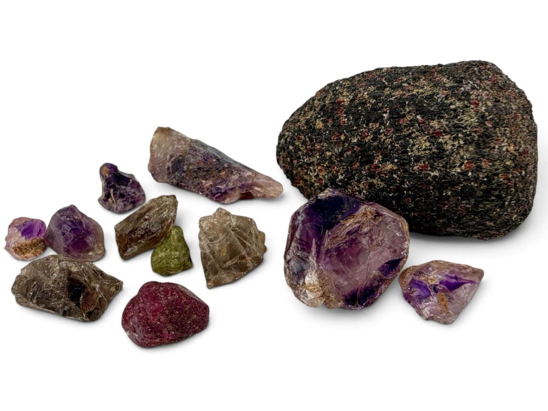 Raw Gemstone Lot of Ruby, Amethyst, Turmoline, & Garnet: Raw Gemstone Lot of Ruby, Amethyst, Turmoline, & Garnet