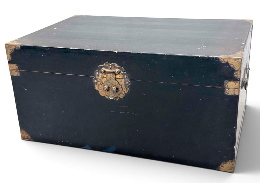 Asian Black Lacquer Storage Chest (1 of 17)