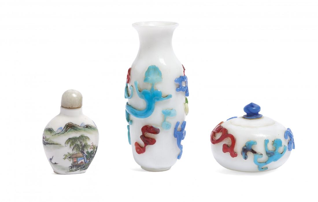 ONE SNUFF BOTTLE AND TWO SMALL VASES China, 20th (1 of 1)