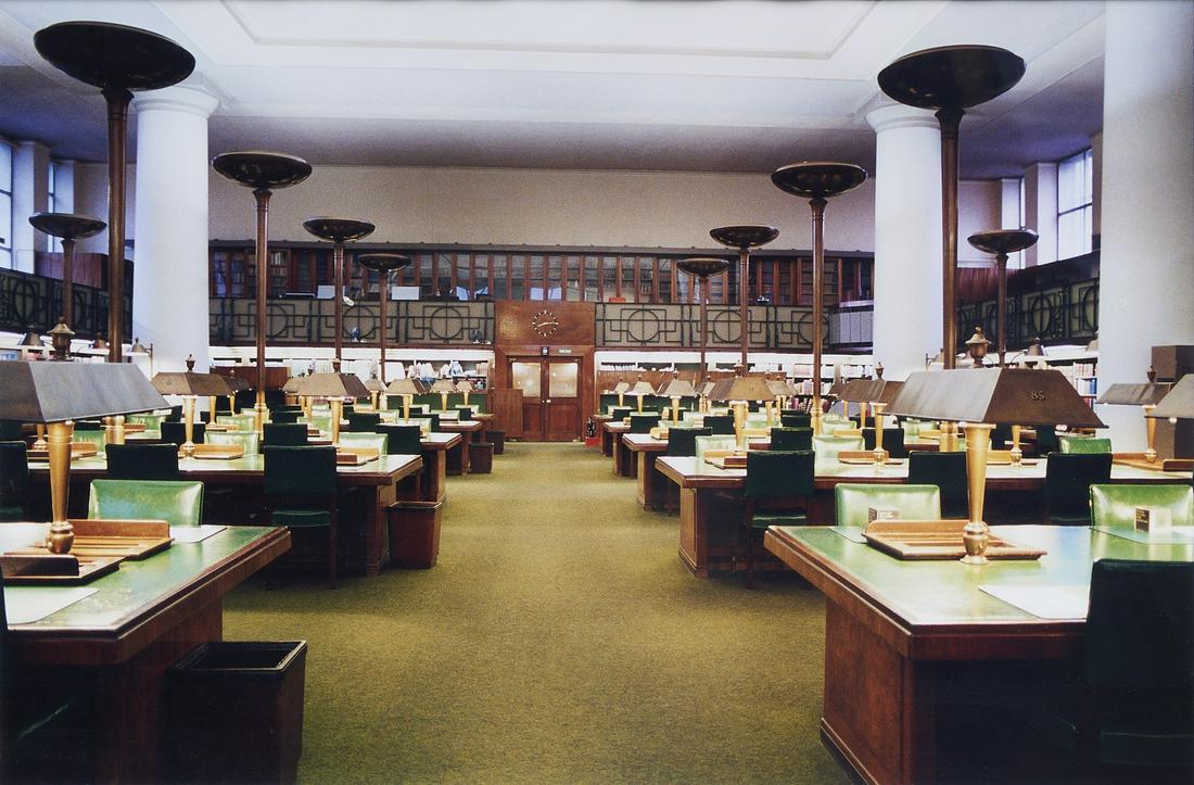 CANDIDA HOÌˆFER 1944 British Library London V 1994: Color C-print, titled, dated and numbered 6/6 on the reverse. 15.75 x 23.62 in. CAMERA'S SELECTION The greatest portraitist of libraries in the world, to which also Umberto Eco has dedicated an essay,