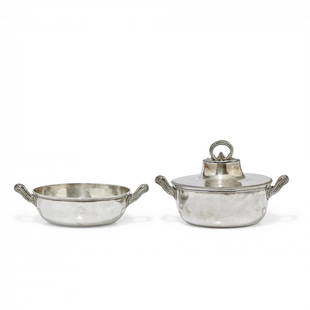 Important pair of soup tureens Jean Baptiste Claude Odiot, Paris, 1819-1838: Two circular silver soup tureens with fluted handles, similar but different heights, with interchangeable lid, circular, domed, with fluted ring handle laying on bed of leaves. On the body of the ture