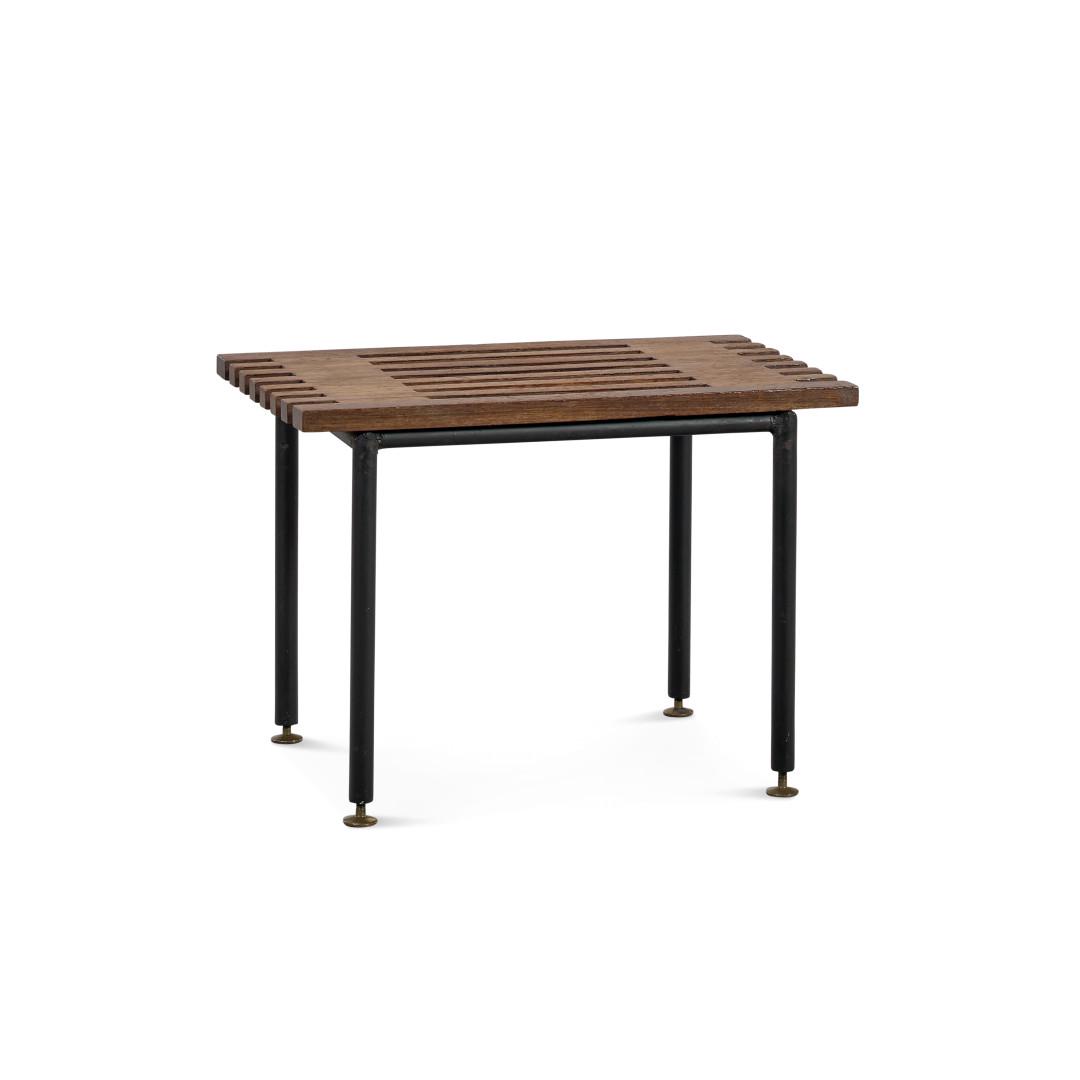 Small bench (1 of 1)