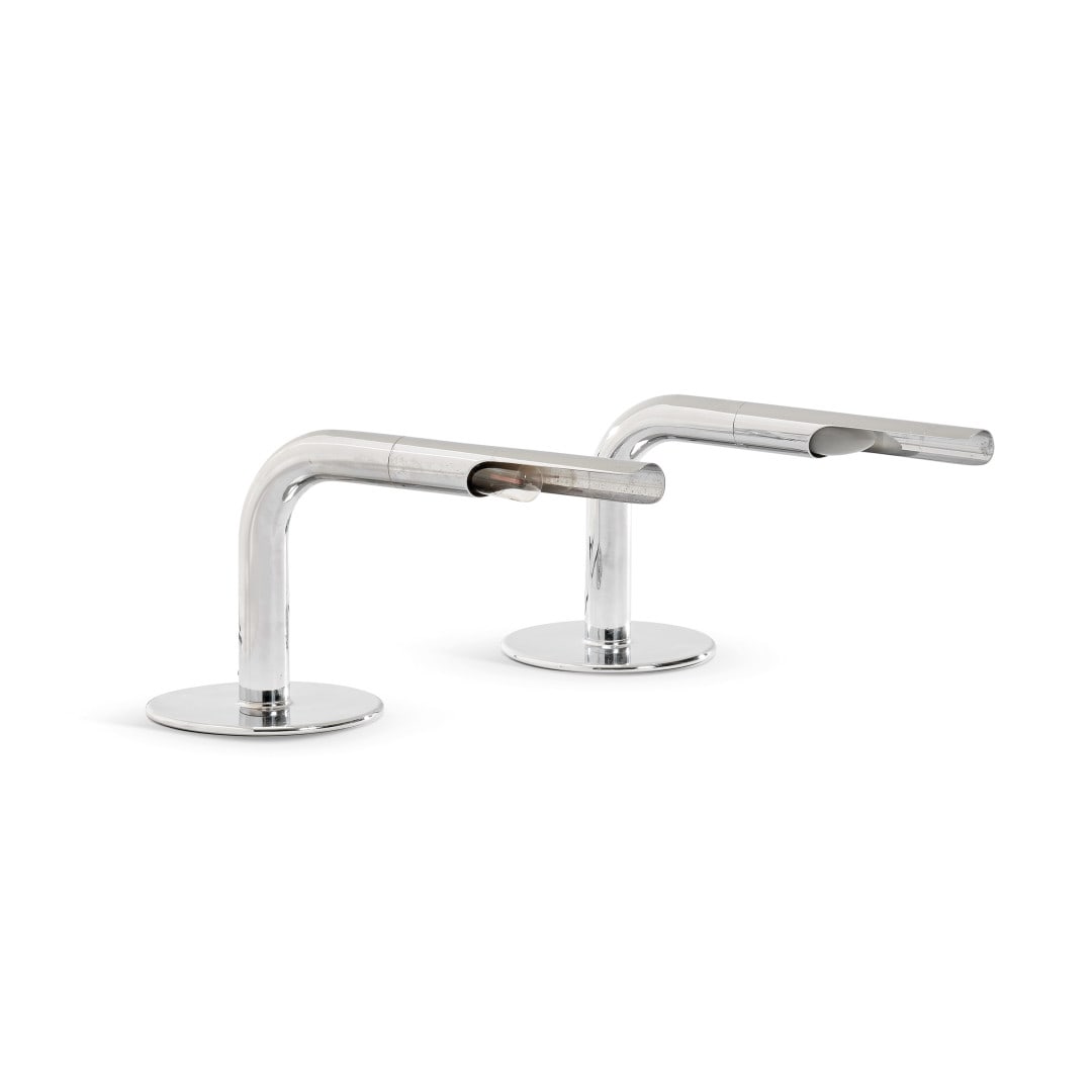 INGO MAURER 1932-2019 Due lampade da tavolo 'Gulp' per Design M - INGO MAURER 1932-2019 Two table: INGO MAURER 1932-2019 Due lampade da tavolo 'Gulp' per Design M 1969 Metallo cromato. 24,00 x 44,00 x 20,00 cm (2) - INGO MAURER 1932-2019 Two table lamps 'Gulp' for Design M 1969 Chrome-plated metal.