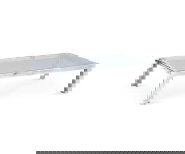 VITTORIO INTROINI 1911-1985 Tavolo basso per Saporiti Proposals anni '70 - VITTORIO INTROINI: Metallo cromato, vetro. Difetti al vetro. 37,00 x 120,50 x 82,00 cm - Chrome-plated metal, glass. Defects on glass. 14.57 x 47.44 x 32.28 in.