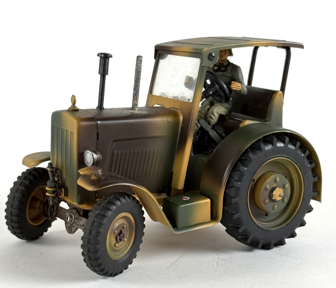 Trattore  - Tractor (1 of 3)