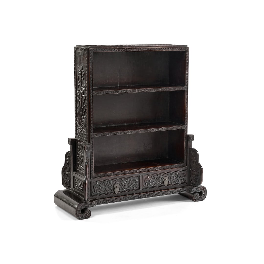 Small display cabinet  China, 20th century (1 of 1)