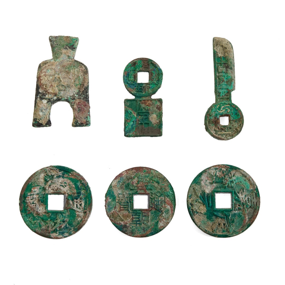 Sei monete China, archaic style: Bronze. 3 x 1.1 in.