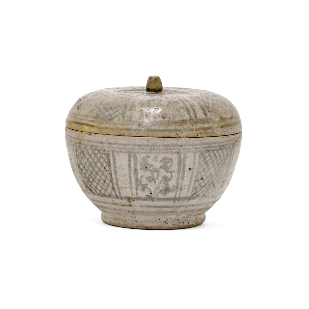 Bowl with lid Thailandia, 15th century (1 of 1)