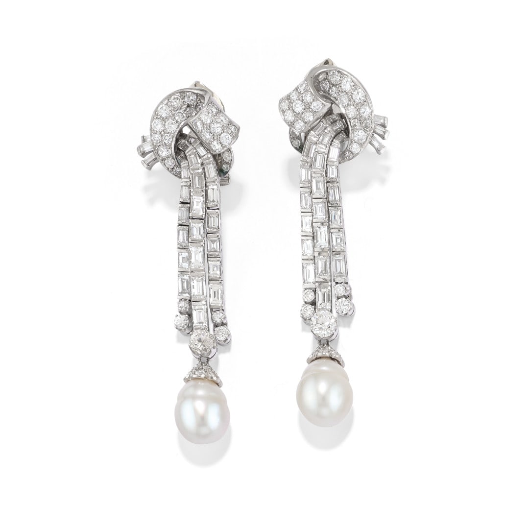 PAIO DI ORECCHINI PENDENTI IN DIAMANTI E PERLE COLTIVATE - PAIR OF DIAMOND AND CULTURED PEARL (1 of 2)