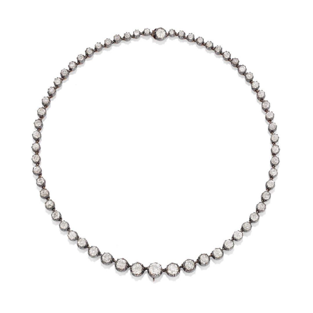 GIROCOLLO IN DIAMANTI - DIAMOND NECKLACE: in argento tipo tennis con diamanti digradanti taglio vecchio di ct 15,15 ca. Gr 31,20 - cm 38,50 x 0,80 - in silver, in tennis-style with graduated old-cut diamonds weighing approx. 15.15 ct. Gr