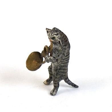 BRONZI DI VIENNA Gatto suonatore - BRONZI DI VIENNA Musician cat (1 of 1)