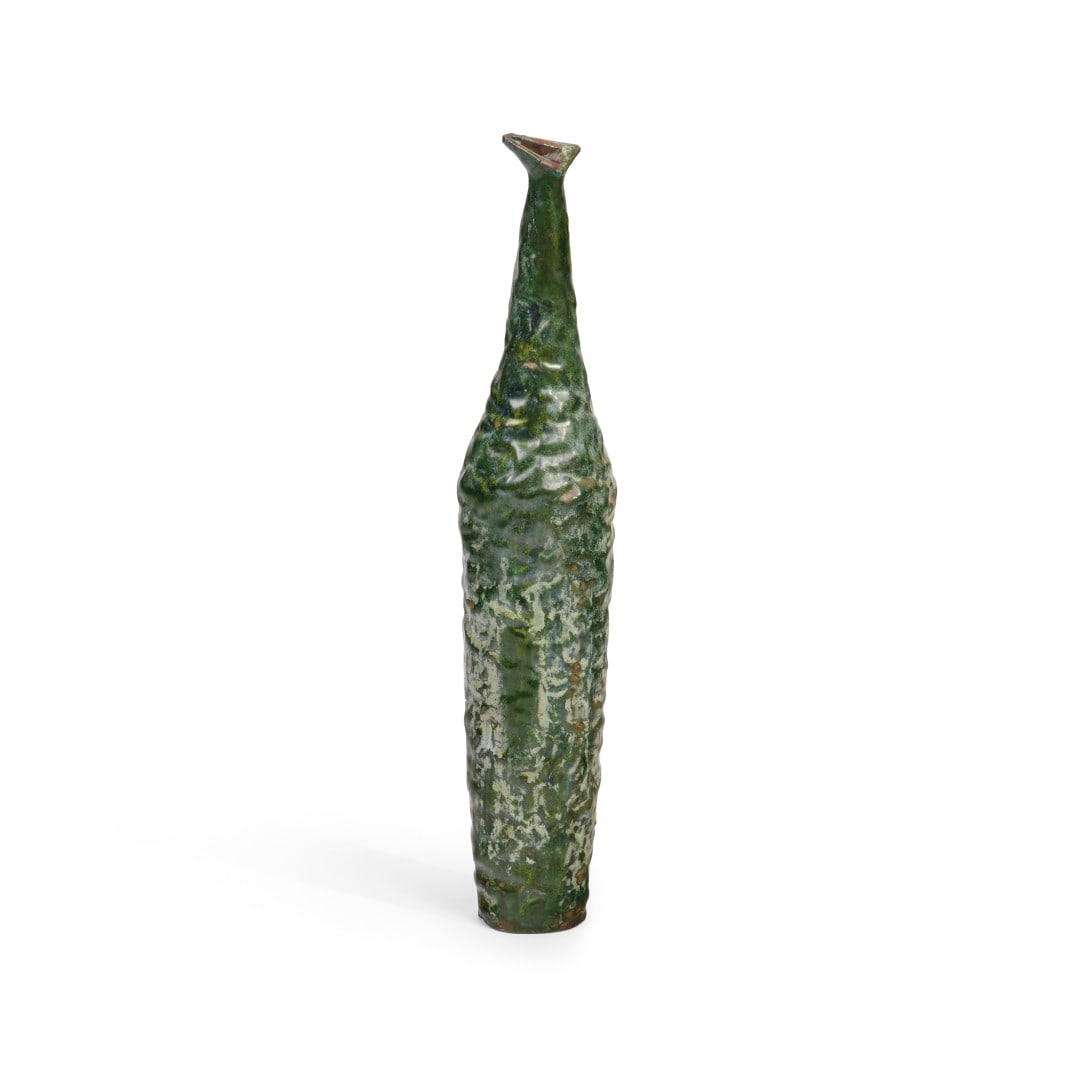 MARCELLO FANTONI 1915-2011 Vaso anni ‘60 - MARCELLO FANTONI 1915-2011 Vase 1960s: Ceramica smaltata. Firmato. 38,00 x 7,00 x 7,00 cm - Enameled ceramic. Signed. 14.96 x 2.76 x 2.76 in.