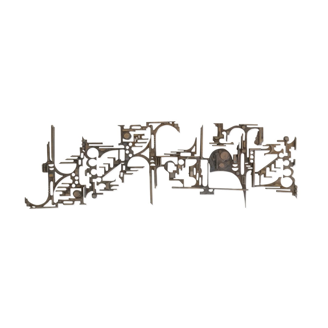 LIBERATI SCULTURA DA PARETE anni '70 - LIBERATI Wall sculpture 1970s: Fusione in metallo verniciato. 60,00 x 182,00 x 3,50 cm - Cast painted metal. 23.62 x 71.65 x 1.38 in.