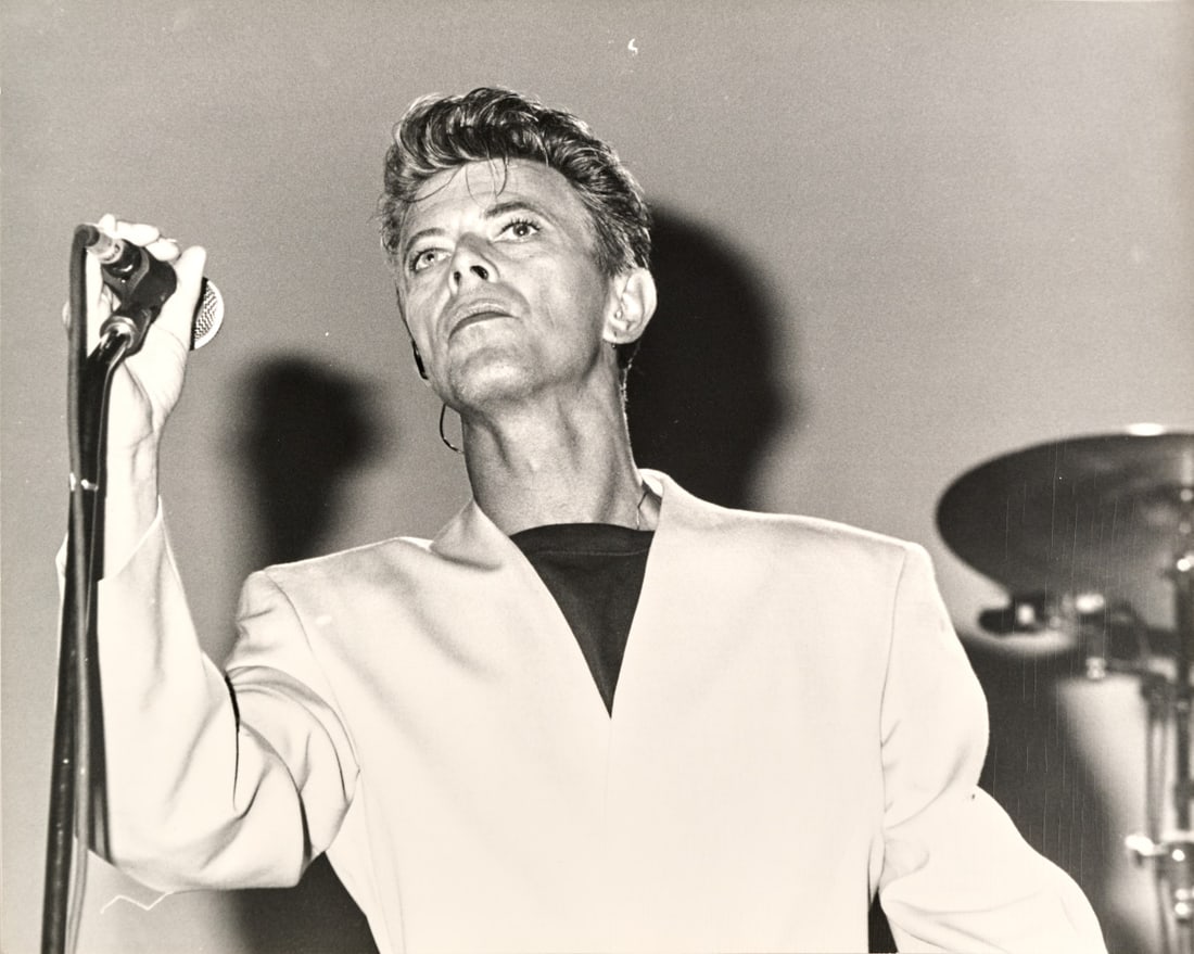 DAVID BOWIE Photograph 1970s: Black and white photographic print on silver gelatin paper, Dufoto Roma reproduction, depicting the artist in concert 9.45 x 11.81 in.