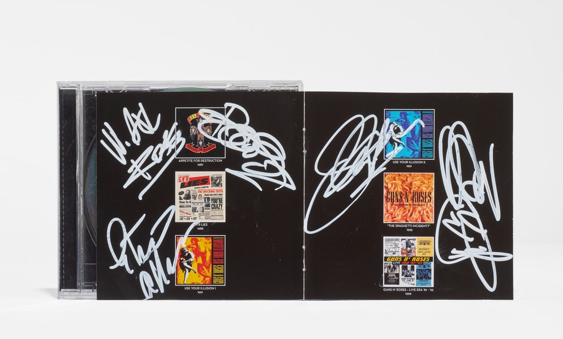 GUNS N' ROSES Greatest Hits 2004 (1 of 1)