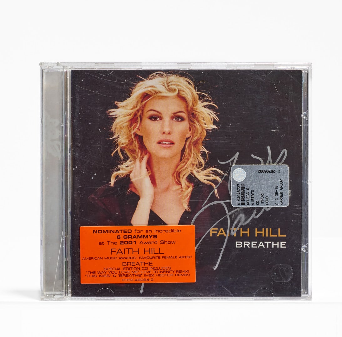 FAITH HILL Breathe 1999: Signed CD on the booklet cover 