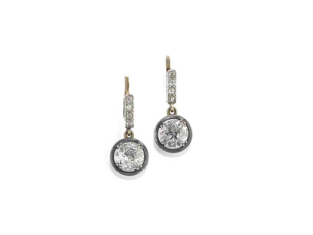 PAIO DI ORECCHINI PENDENTI IN DIAMANTI  PAIR OF DIAMOND (1 of 1)