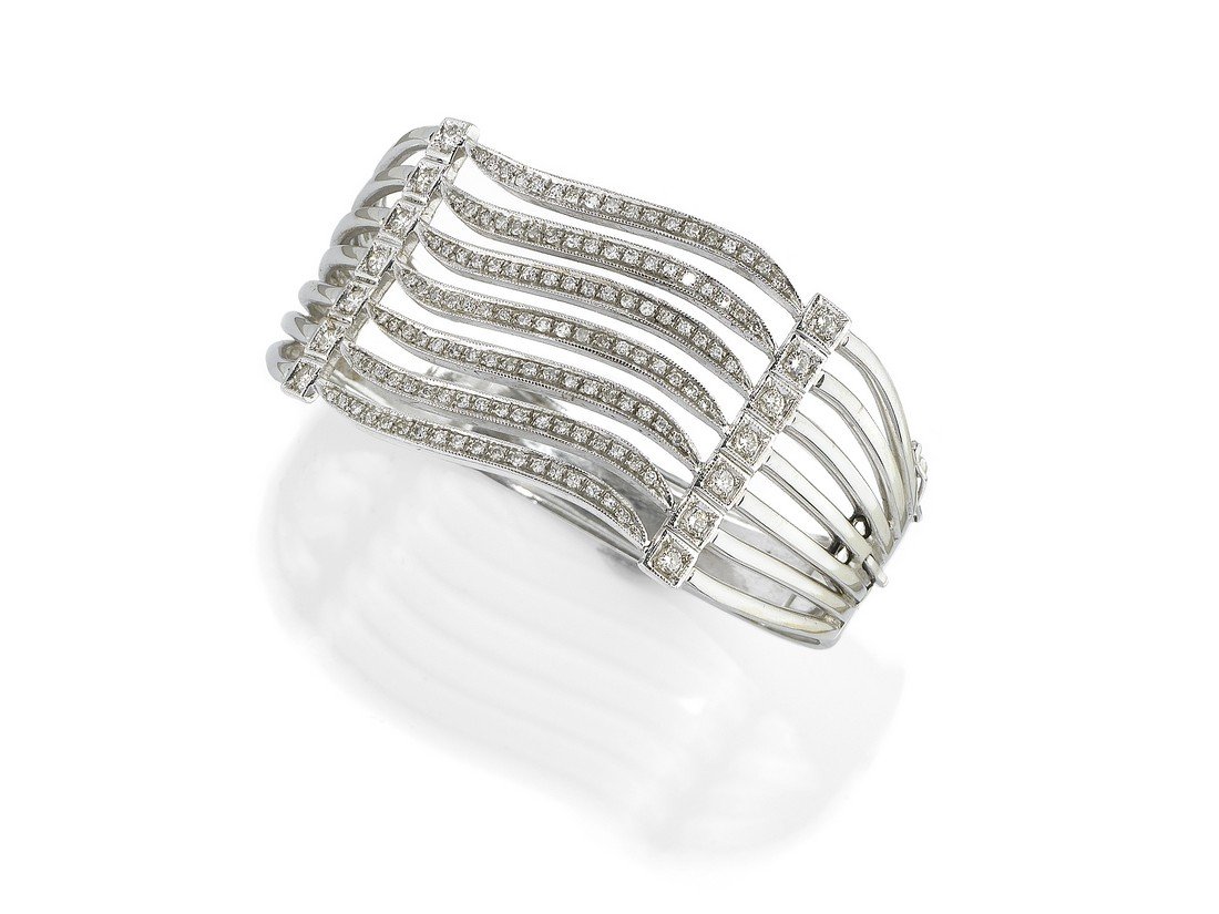 BRACCIALE RIGIDO IN DIAMANTI   DIAMOND BANGLE (1 of 1)