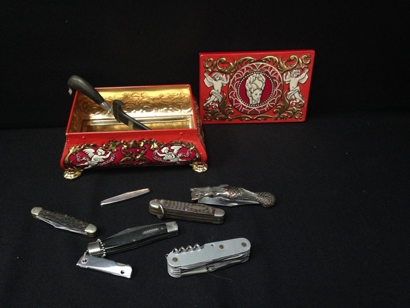 Mixed Lot Vintage Pocket Knives.: This assortment of vintage pocket knives interludes the ever useful Swiss Army knife and a very nice brass and stainless figural folding knife of a Mermaid. Please see photos for details. The knives w