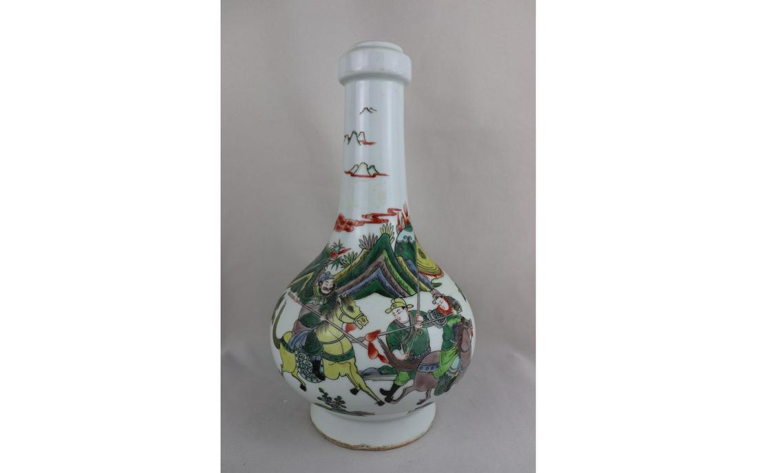 Chinese Wucai Vase (1 of 5)