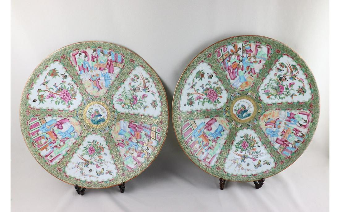 A Pair of  Export  Qing Dynasty Famille Rose Charger (1 of 4)