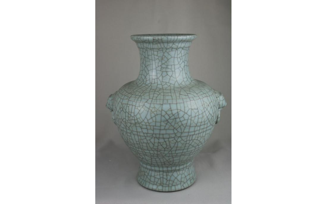 Chinese Ge Type Vase (1 of 6)