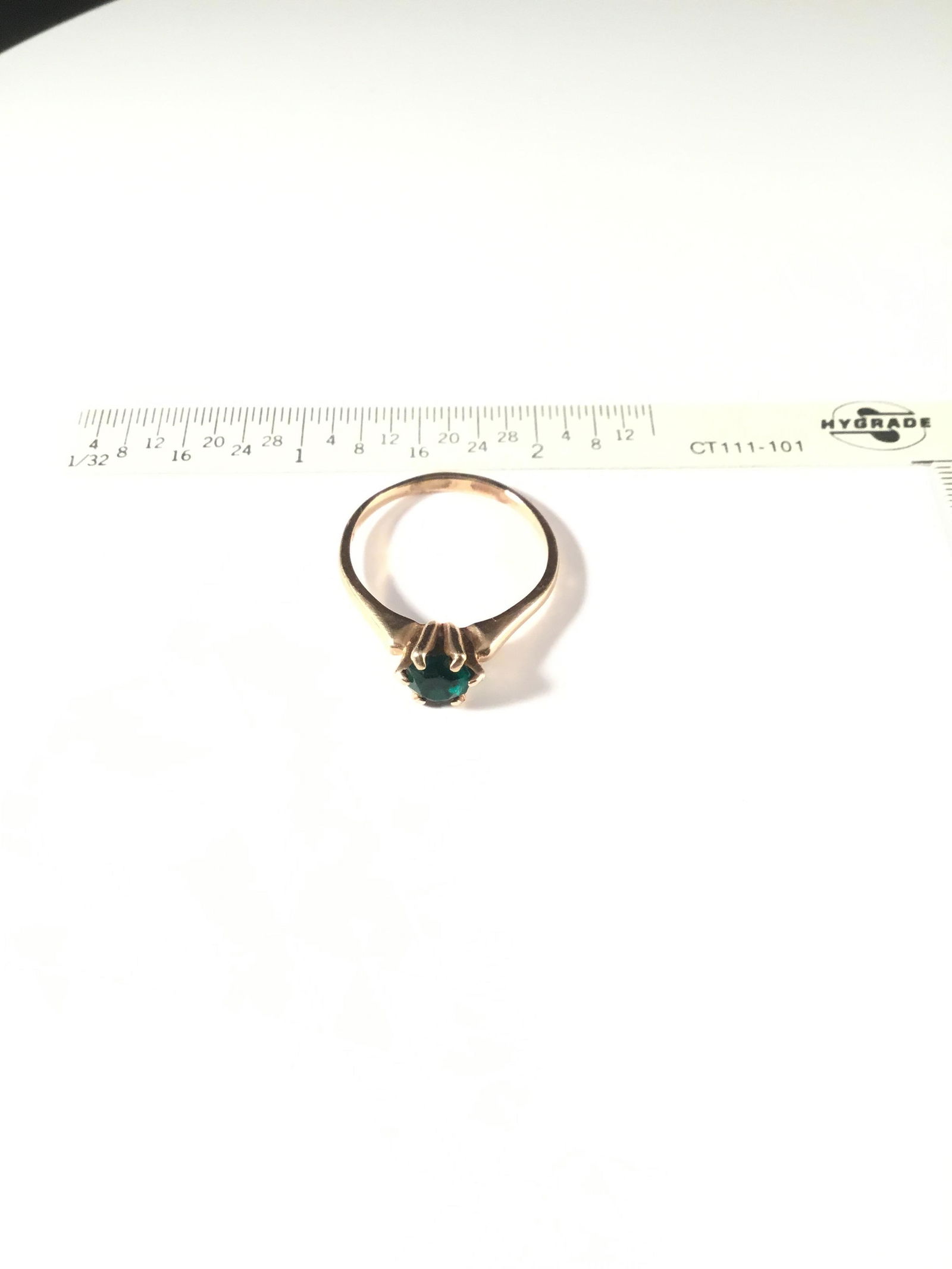 Size 9.5 ladies10kt gold ring (1 of 3)