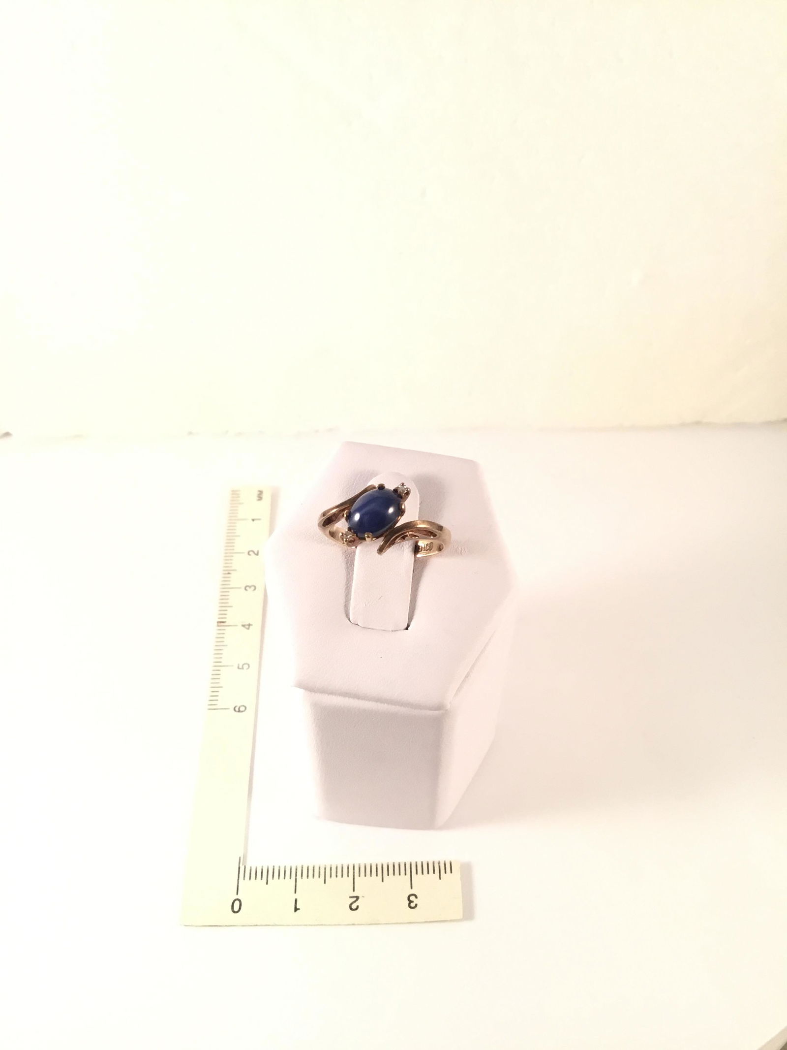 Ladies 10 kt gold ring with blue and clear stones (1 of 2)